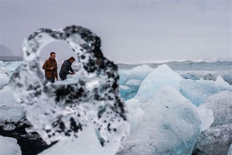 Diamond Beach Iceland: Full Guide to These Shimmering Sands