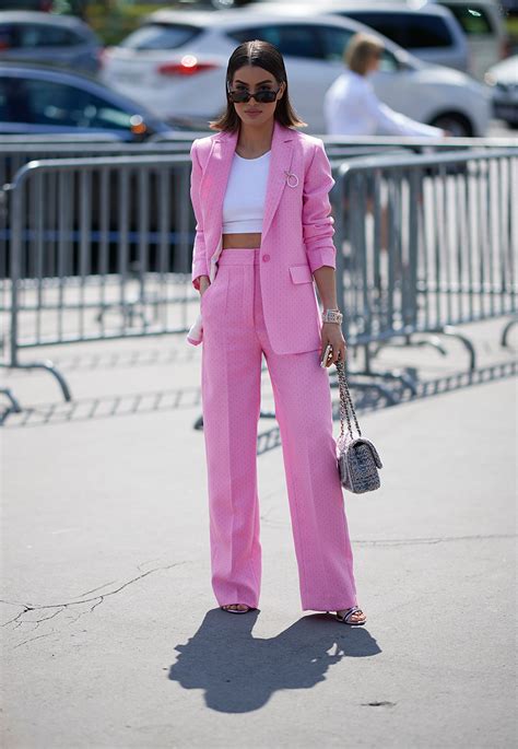 19 Office-Appropriate Crop Top Outfits | StyleCaster