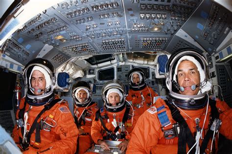 Shuttle on the Night Shift: 25 Years Since STS-33 - AmericaSpace