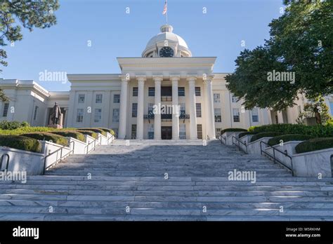 Alabama state capitol building montgomery capital hi-res stock photography and images - Alamy