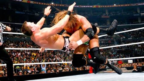 10 Iconic Wrestling Moves That Weren't Finishers