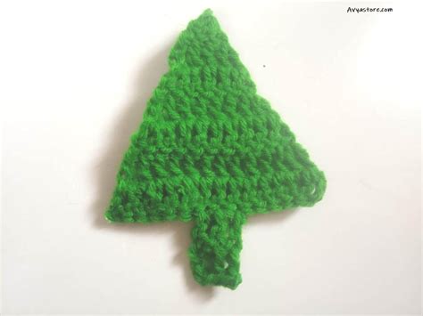 How to crochet an Applique Christmas Tree (22)