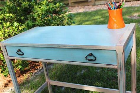 10 Beach And Coastal-Inspired DIY Furniture Pieces - Shelterness