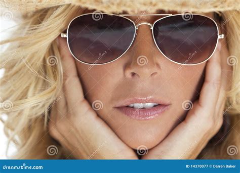 Blond Girl In Aviator Sunglasses & Cowboy Hat Stock Image - Image of beautiful, cowboy: 14370077