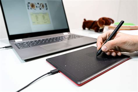 One by Wacom Student Drawing Tablet (medium) – Works with Chromebook ...