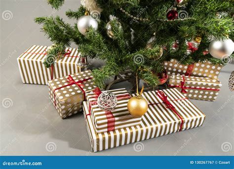 Christmas Tree with Presents Underneath. Stock Image - Image of bright ...