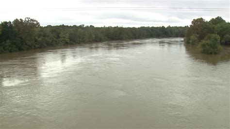 Pearl River rising after heavy rains