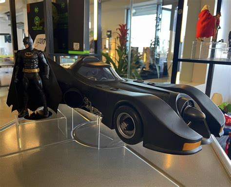 Batman 89 Batmobile 2-Pack On Display at SDCC (Source: TOYSHIZ on Instagram) : r/McFarlaneFigures