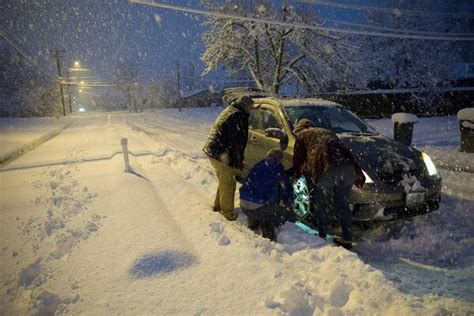 Eugene, other parts of Oregon clobbered by snow - oregonlive.com