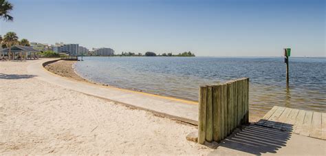 Hudson Beach - Best Neighborhoods in Florida | The Oakland Team