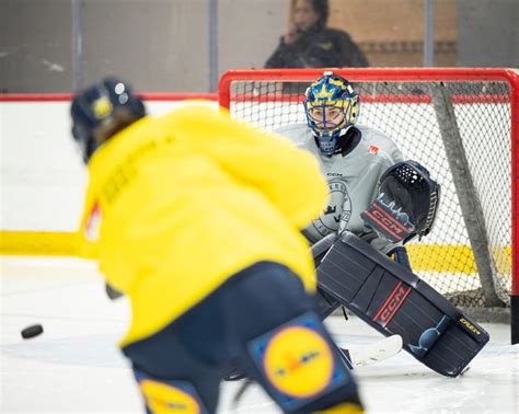 Local medical providers team up to cover players at IIHF Women's World ...