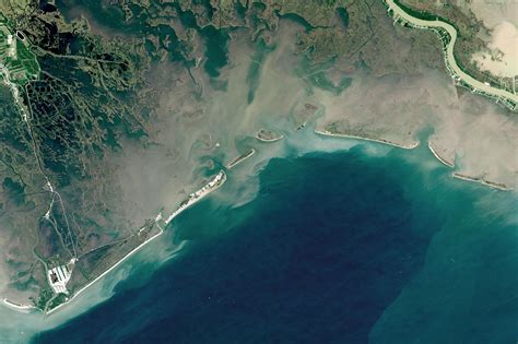 Reshaping Coastal Louisiana: Barataria Bay Is Slowly Slipping Away