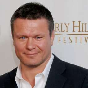 Oleg Taktarov Birthday, Real Name, Age, Weight, Height, Family, Facts ...