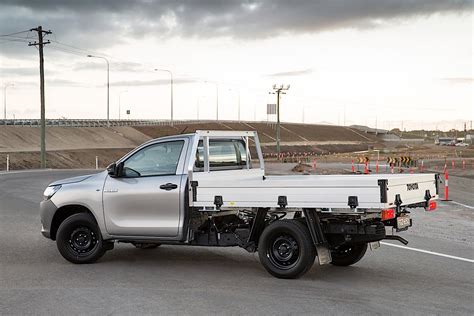 TOYOTA Hilux Single Cab specs - 2015, 2016, 2017, 2018 - autoevolution