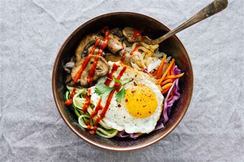 Vegetarian Spicy Korean Bibimbap Bowls - Jar Of Lemons