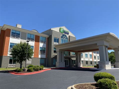 HOLIDAY INN EXPRESS & SUITES ENTERPRISE, AN IHG HOTEL $112 ($̶1̶2̶9̶) - Updated 2023 Prices ...