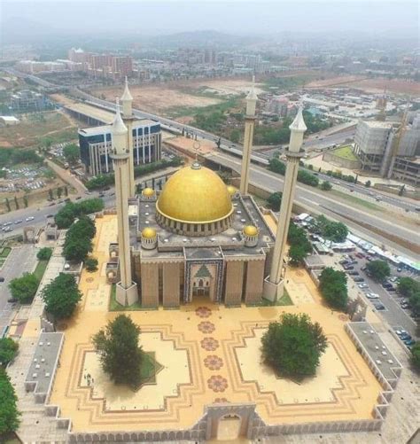 Abuja mosque, Nigeria. | Mosque architecture, Beautiful mosques, Islamic architecture