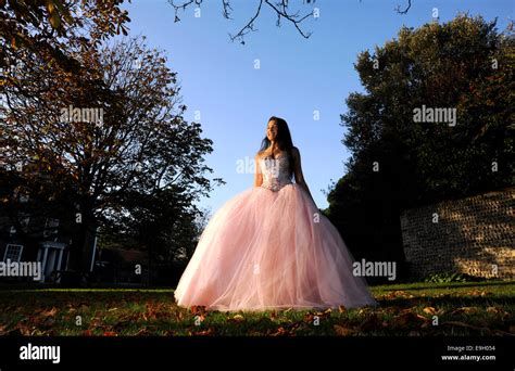 Prom dresses uk hi-res stock photography and images - Alamy