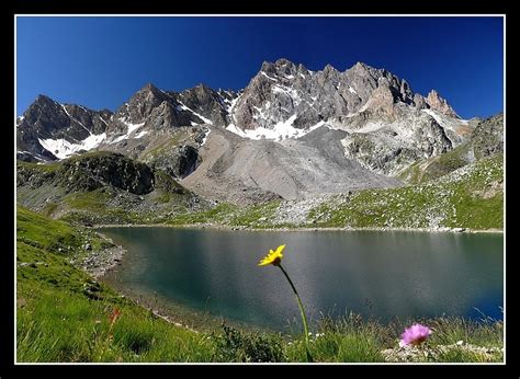 Lac de montagne