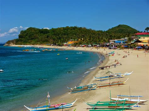 WHITE BEACH OF PUERTO GALERA - Lakwatserong Tsinelas