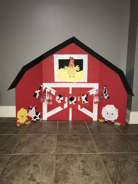 Barn backdrop for farm themed birthday/smash cake photo session | Barnyard birthday party, Farm ...