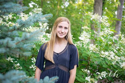 Lauren | Senior Portraits | CLH images Photography: Albany Wedding Photographers