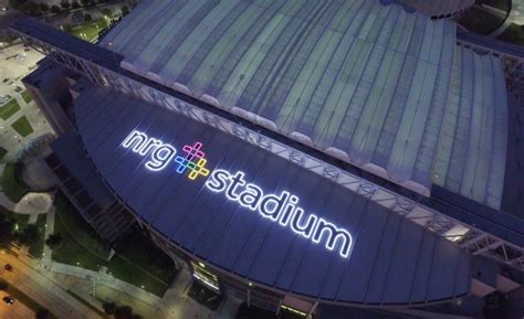 5 Things About the NRG Stadium Roof Before Super Bowl LI | 2017-02-01 ...