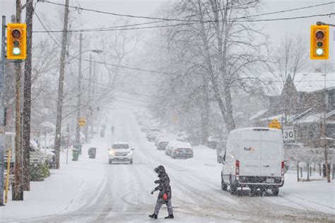 Heavy snow hits Toronto as winter storm disrupts travel, leading to ...