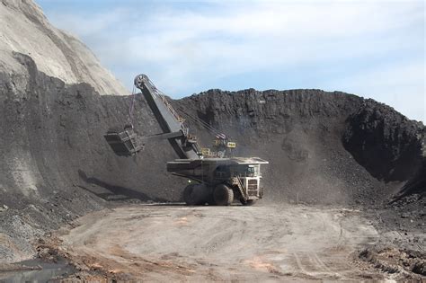 Black Thunder Mine in Wyoming's Powder River Basin | Flickr