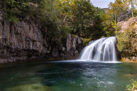 Waterfall Trail on Fossil Creek image - Free stock photo - Public ...