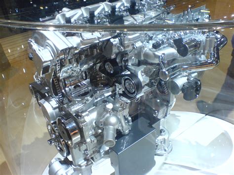 File:Lexus Diesel Engine.jpg - Wikipedia