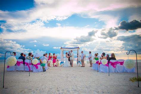 Gulf Beach Weddings - Tampa Bay Beaches in St Petersburg | VISIT FLORIDA