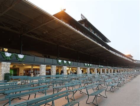 Keeneland Race Course prior to racing Keeneland, Race Courses, Kentucky, Louvre, Racing, Farm ...