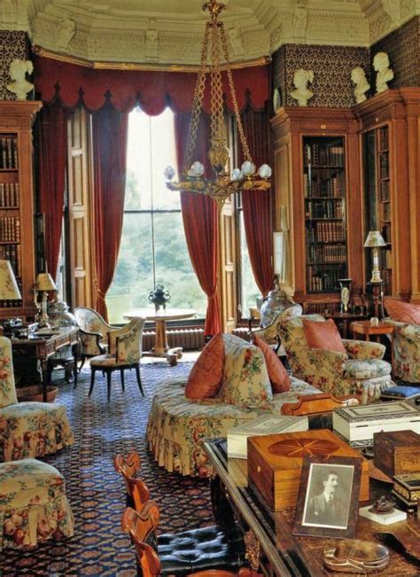 Interior of Balmoral Castle, Scotland | English country house style ...