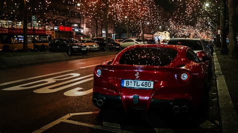 4k Supercar City Night Wallpaper