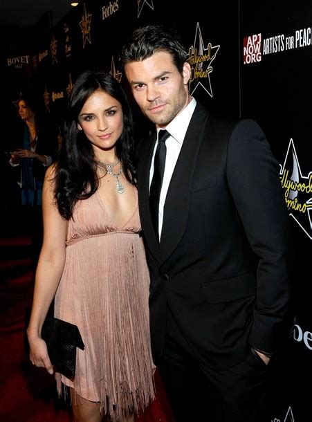 Hollywood: Daniel Gillies With His Wife Rachael Leigh Cook In These ...