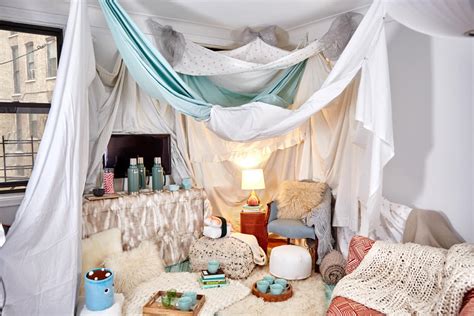 An Interior Designer’s Tips for Building an Awesome Indoor Fort | Kitchn