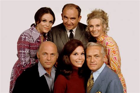 The Mary Tyler Moore Show: Meet the real Mary, plus get the TV theme ...