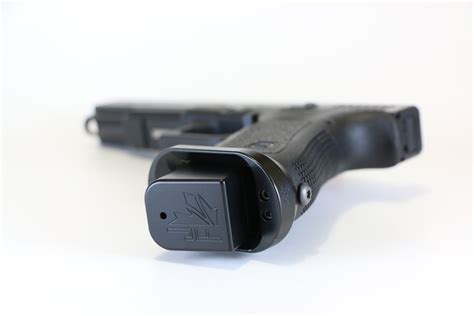 JF Gunworks - Glock 17 +0 Magazine Extension - Made in Canada