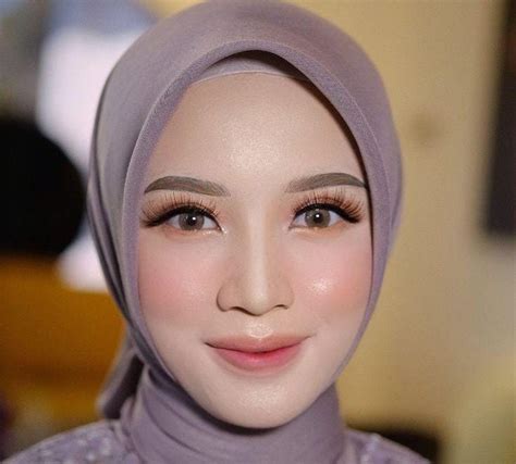 Rahasia Make Up Natural Untuk Pemula, Berikut Rekomendasi Produknya!