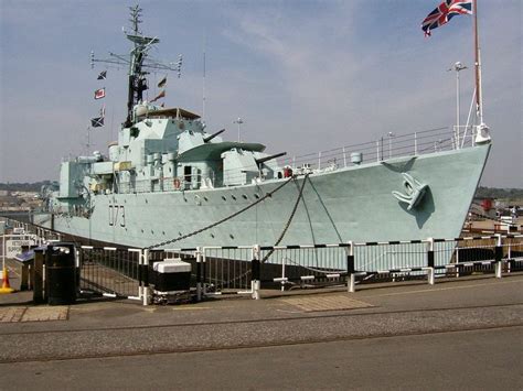 CHATHAM DOCKYARD (Kent, England) | Kerls Trips | Royal navy ships, Chatham dockyard, British ...