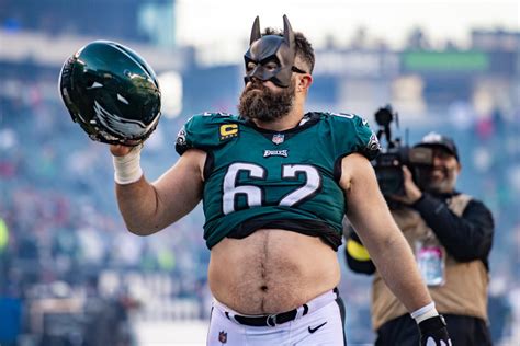 Sorry, Travis: Eagles C Jason Kelce featured in People's 'Sexiest Man Alive' issue - Yahoo Sports