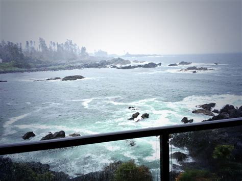 Black Rock Oceanfront Resort in Ucluelet, BC MUST DO: storm watch ...