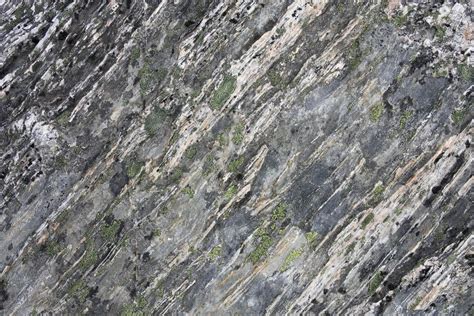 Gneiss rock — Stock Photo © tupungato #7113479