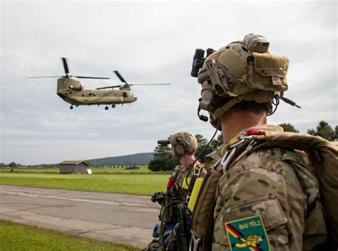 DVIDS - Images - 10th Special Forces Group conducts HAHO and HALO ...