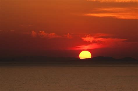 Sunset over Aegean Sea, Oia, Santorini, Greece • Wander Your Way