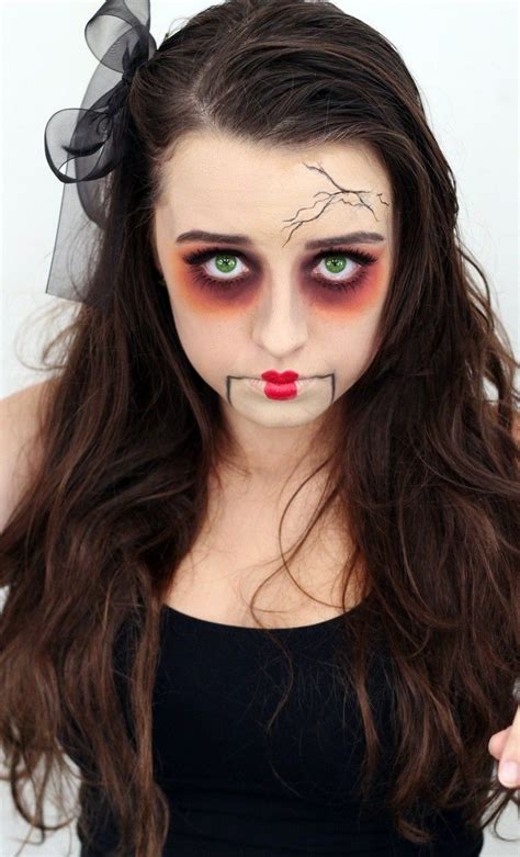 Horrible temporary doll makeup for girls - 2014 Halloween face painting ideas #2014 #H… | Creepy ...