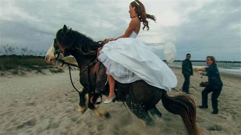 DRAMATIC VIDEO: Bride is thrown from a horse during wedding photo shoot - ABC30 Fresno