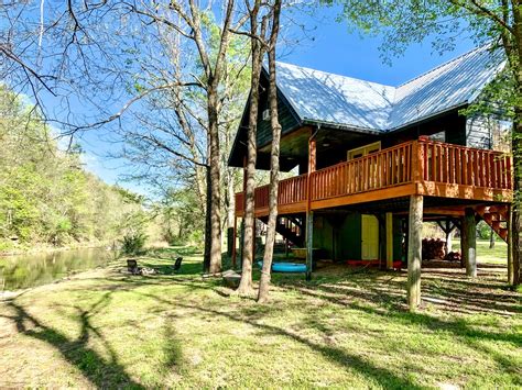 Cabin in Mountain View | Arkansas | Glamping Hub