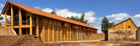 8 earth homes almost anyone can afford to build